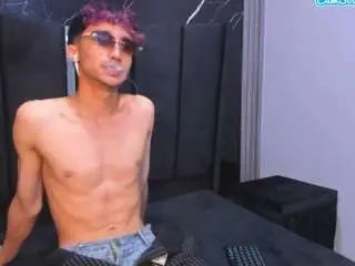 Camsoda Live Porn of lauryandnarenn