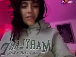 annie-snow from camsoda