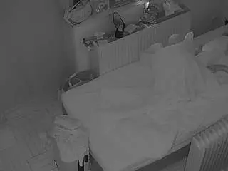 Camsoda Live Sex of voyeurcam-julmodels-bed-7