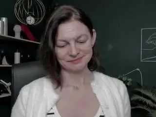 viviankiss from camsoda