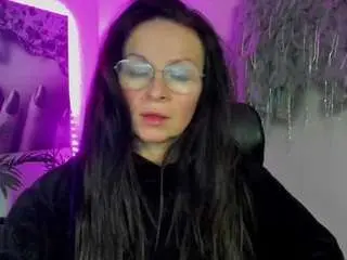 glamhelen from camsoda