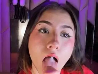 Camsoda Sex Cam of nahomystar