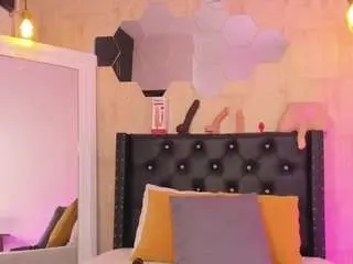 franshesskaa from camsoda