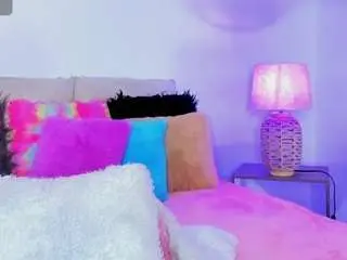 Camsoda Nude Webcam of adelinee-18