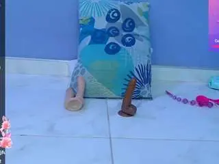 Camsoda Private Sex Chat of skinnykalitzo18