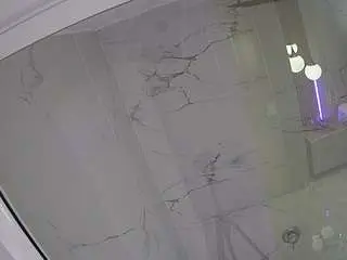 Camsoda Nude Webcam of voyeurcam-casa-salsa-bathroom-10