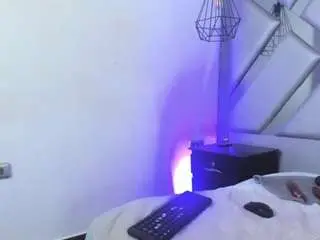 Camsoda Watch Live Sex Cams of lorenn-hill