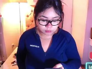 Camsoda Sex Cam of naahom1