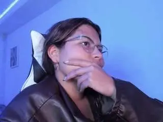 Camsoda Watch Live Sex Cams of lady-brownnnn