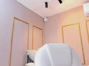 nahimithompson from chaturbate