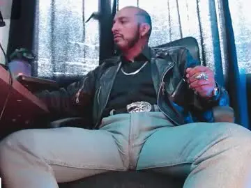 Chaturbate Live Porn of kenllyhot