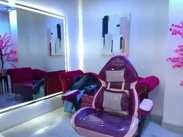 leia_queens from chaturbate