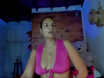 Chaturbate Live Sex Cam of sara_thompson01