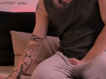 Chaturbate Nude Webcam of talkinghead7