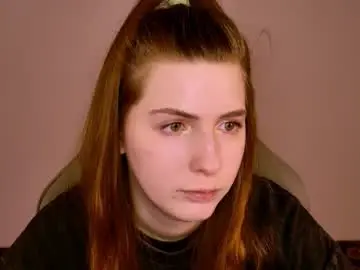 aliceinredsquare_ from chaturbate