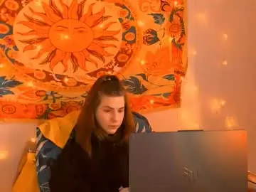 aliceinredsquare_ from chaturbate