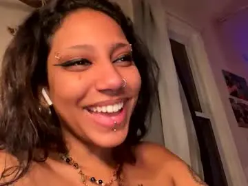 sapphire_honest from chaturbate