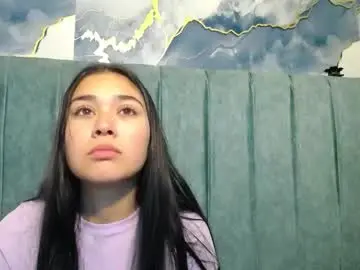 Chaturbate Nude Webcam of adaira31