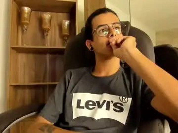 Chaturbate Best Webcam of andyxibrat