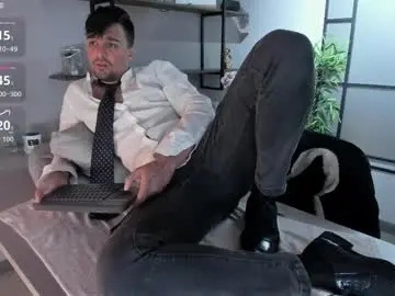 Chaturbate Live Porn of edward_maxx