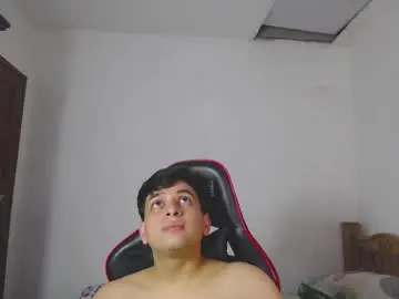 Chaturbate Live Sex Cam of paul_crewe