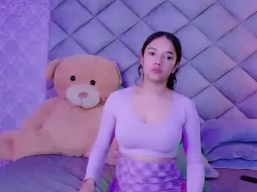 tinycurlqueen from chaturbate