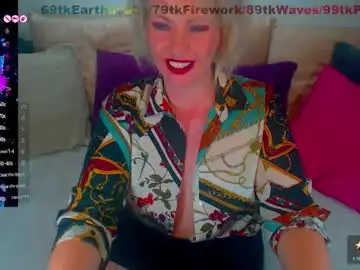 Chaturbate Live Porn of alexine_mcqueen