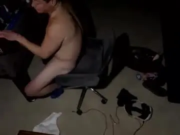 Chaturbate Live Sex Cam of dwntwnbrwn