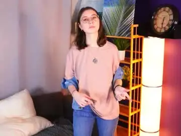 Chaturbate Live Sex Cam of sharolynjaynes