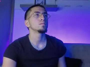 Chaturbate Live Sex Cam of aresmassimox