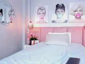 Chaturbate Free Porn Cam of dara_petite_