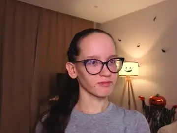 Chaturbate Watch Live Sex Cams of lynettebails