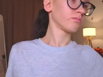 Chaturbate Watch Live Sex Cams of lynettebails