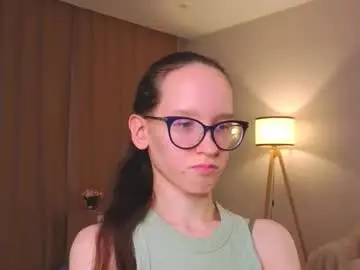 Chaturbate Watch Live Sex Cams of lynettebails