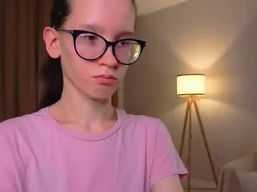 lynettebails from chaturbate