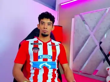 Chaturbate Best live sex cam show of prince_arthur77