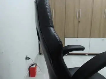 Chaturbate Adult Video Chat of roxanalove7