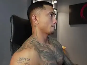 Chaturbate Sex Chat of massimo_rizzo_