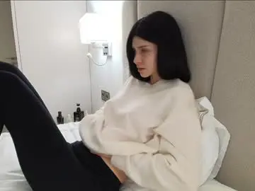 Chaturbate Sex Cam of milla_bella