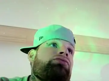 Chaturbate Live Sex Cam of wildrobjr9