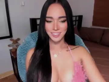 wildsexlovelyy from chaturbate