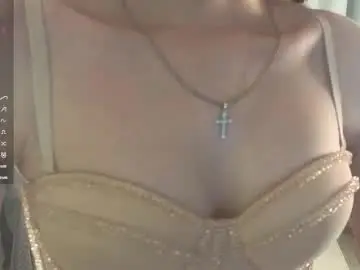 Chaturbate Live Sex Cam of caitlynclancey