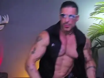 Chaturbate Live Porn of dennis_cox_