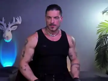 Chaturbate Live Sex Cam of dennis_cox_