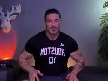 Chaturbate Best live sex cam show of dennis_cox_