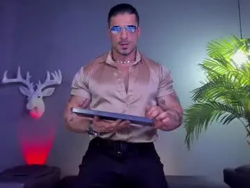 Chaturbate Live Porn of dennis_cox_