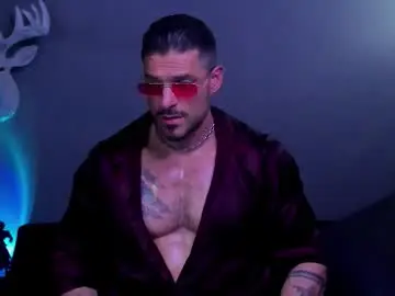 Chaturbate Live Sex Cam of dennis_cox_