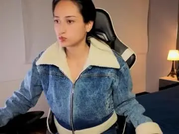 violetskinny from chaturbate