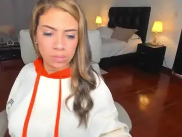 Chaturbate Sex Chat of zara_wolf