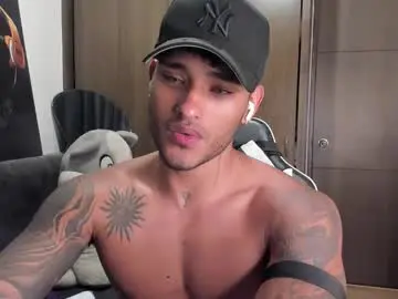 Chaturbate Live Sex Cam of alessandro_vanni